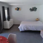 Apartment Meuble Avec Cour