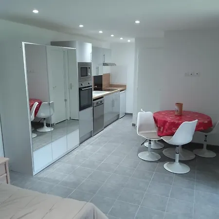 Meuble Avec Cour * Sotteville-lès-Rouen