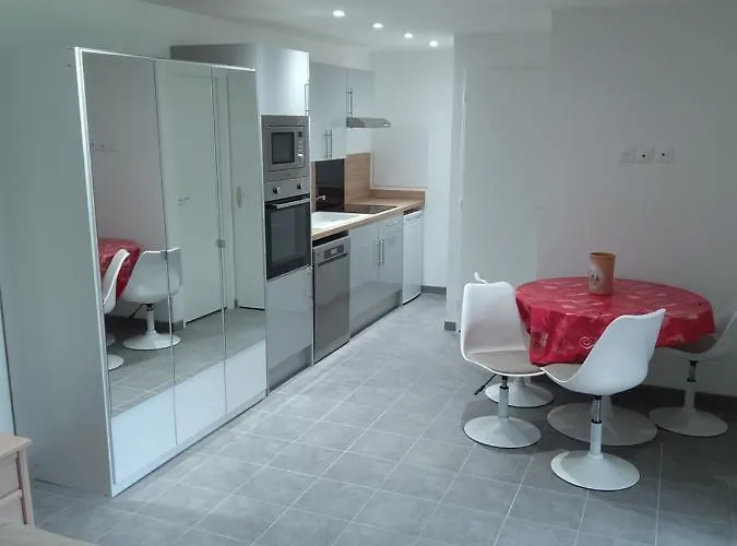 Meuble Avec Cour * Sotteville-lès-Rouen